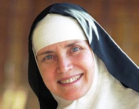 Mother_Dolores_Hart_CNA_US_Catholic_News_11_29_11