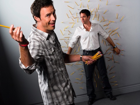 Trust Me_Tom Cavanagh, Eric McCormack throwing pencil PH Art Streiber TM_16760_0870_R